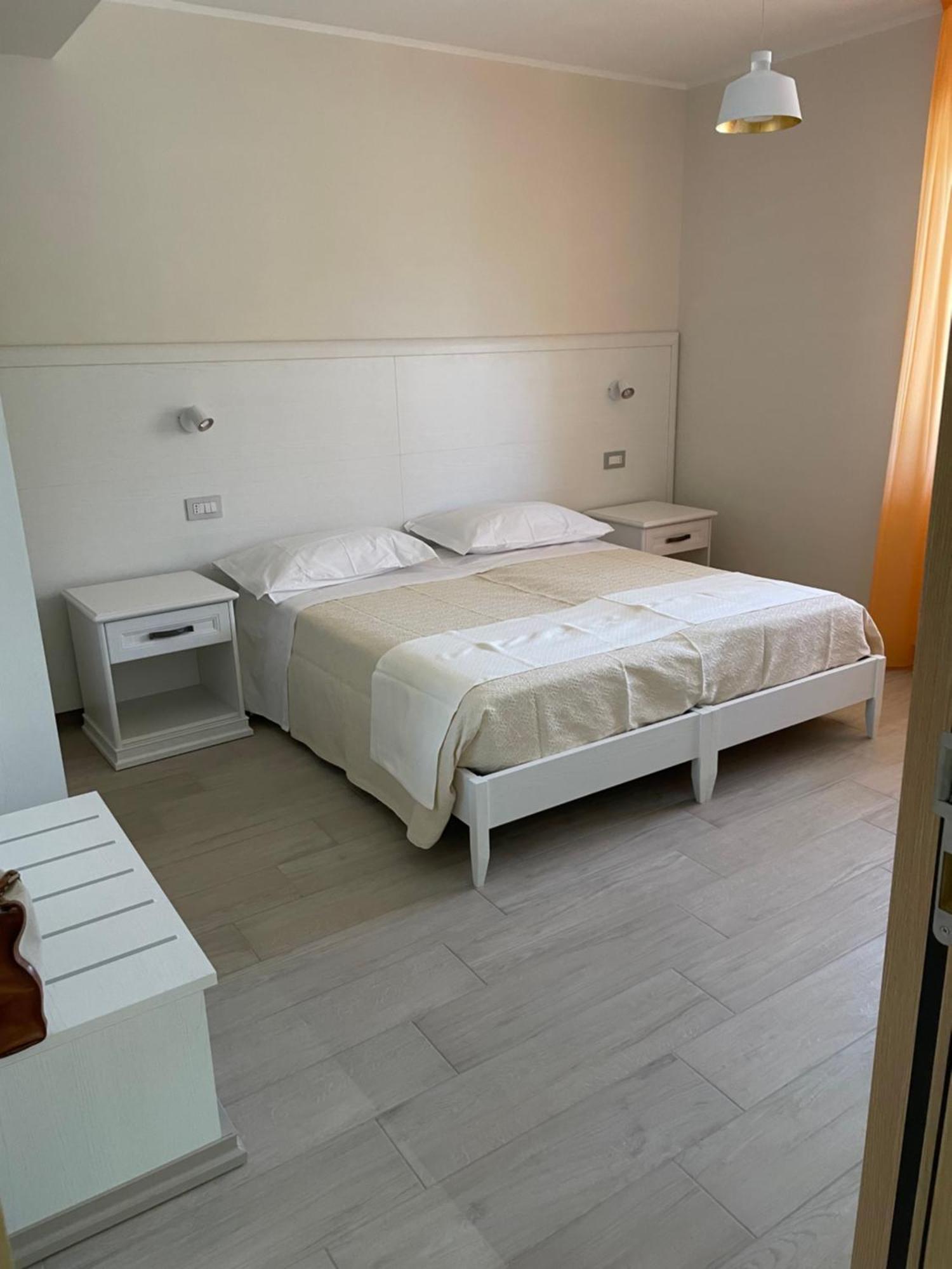 Fd Lorichella Hotel Lorica Eksteriør billede