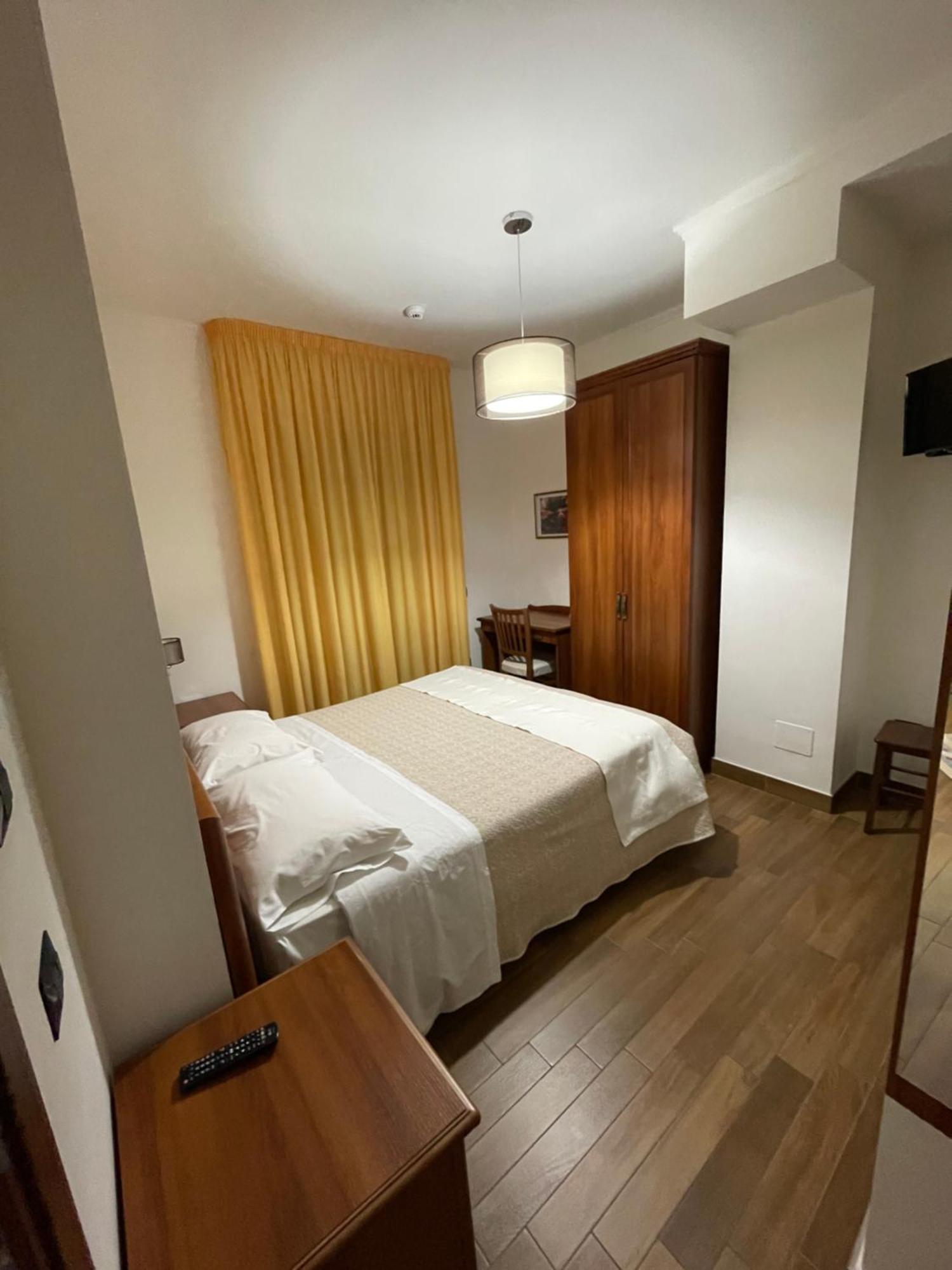 Fd Lorichella Hotel Lorica Eksteriør billede